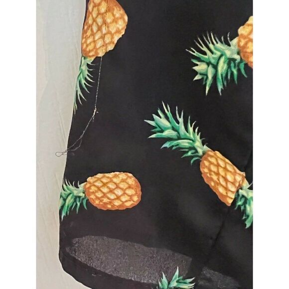 Body Central Pineapple Top - FLAW - Picture 5 of 5